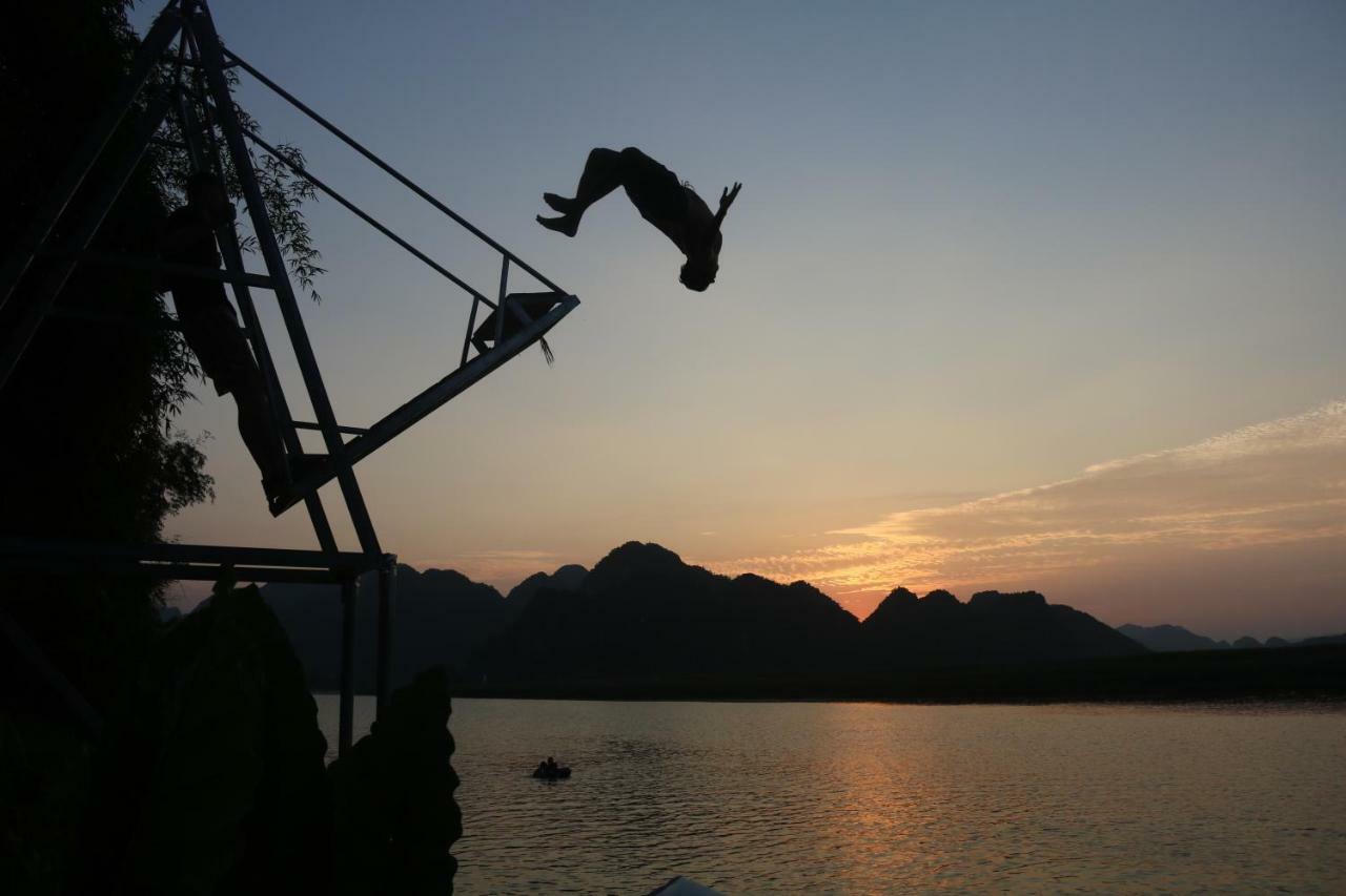 Hahaland Hotel Phong Nha Exterior photo